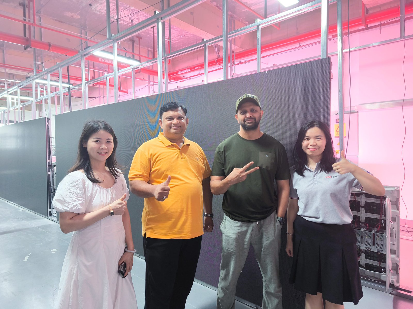 Clients Visit UNINAK to Foster Deeper Cooperation and Mutual Growth!