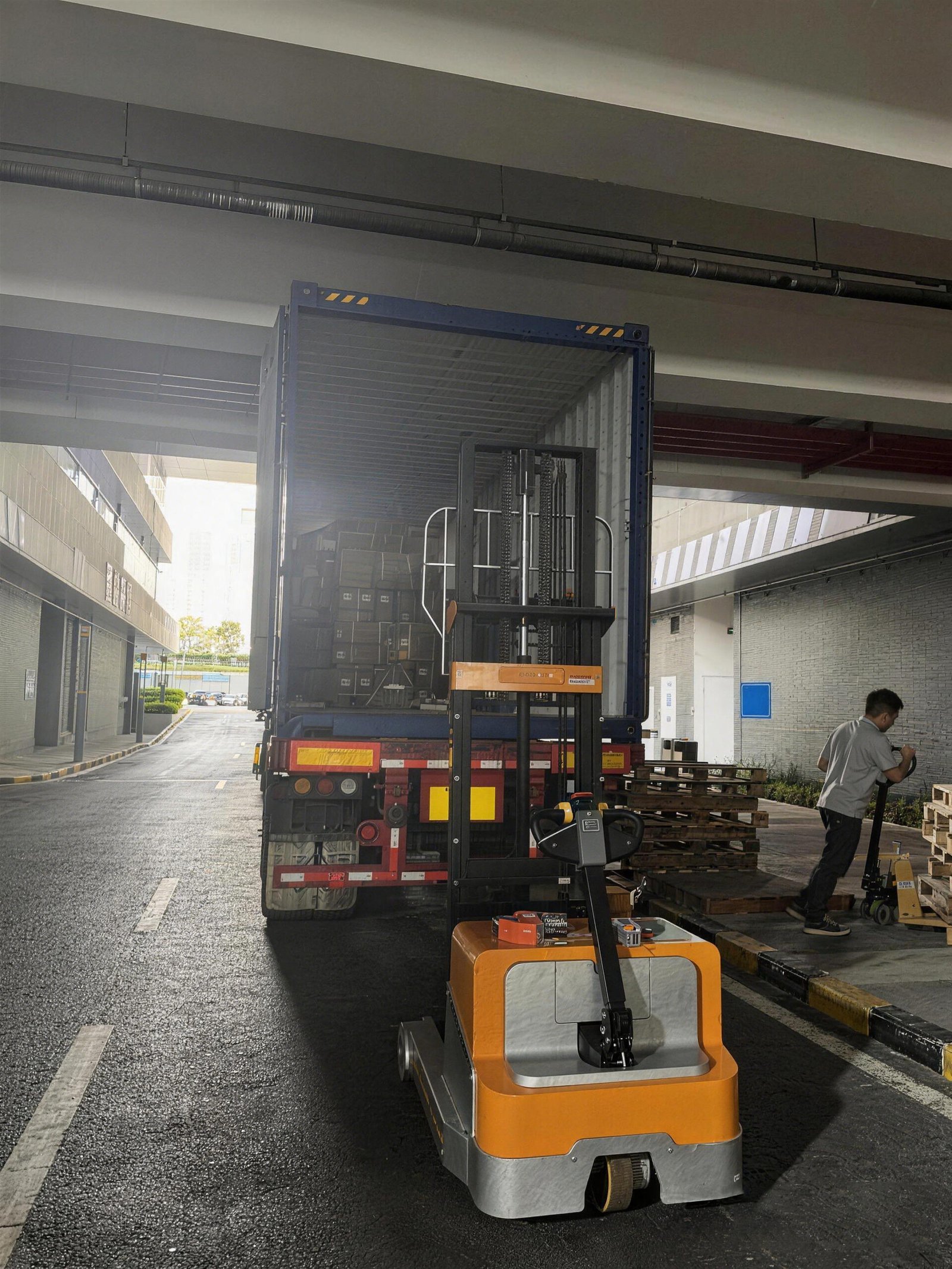 UNINAK® | Non-Stop Shipping.