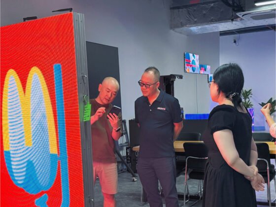 Japanese clients to visit and inspect UNINAK